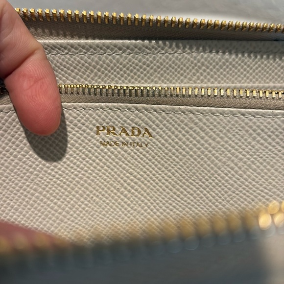 Prada Milano All Around Zip Long Wallet with authenticity - Picture 10 of 14